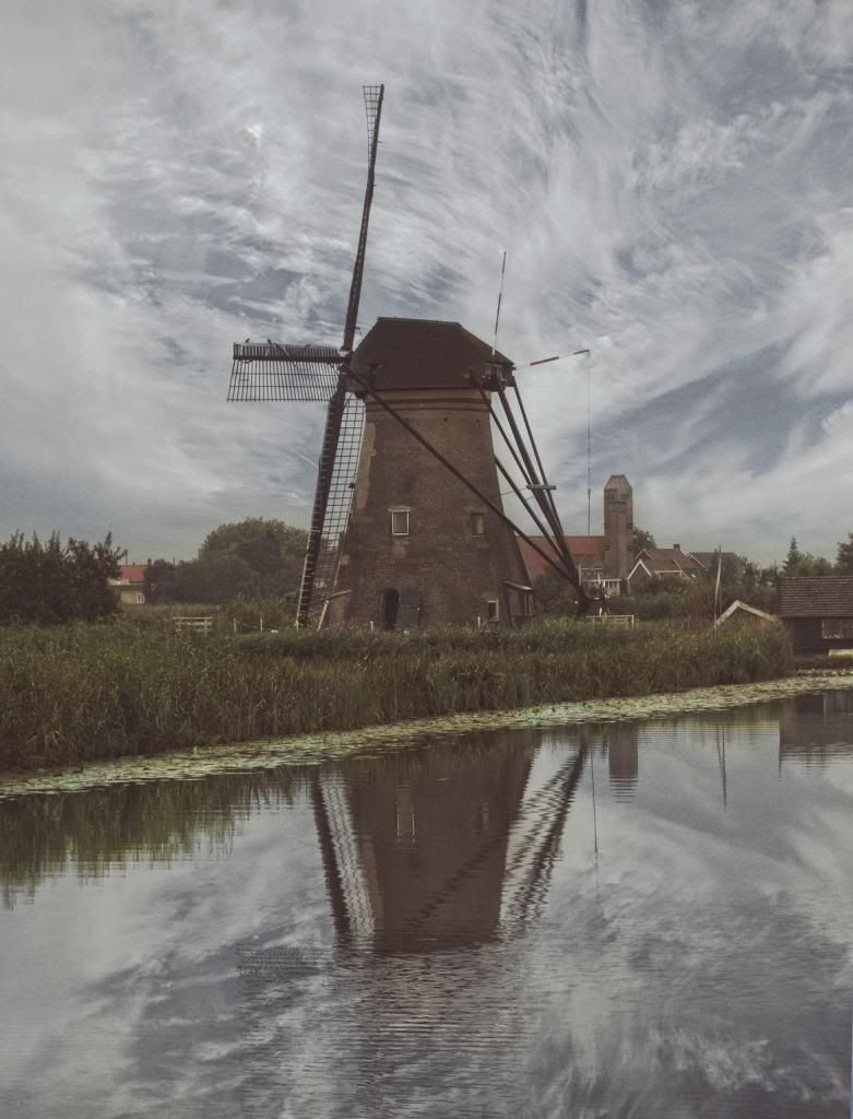 IMAGE: http://i1157.photobucket.com/albums/p590/dawickatwo/compy1_zps3dff1681.jpg