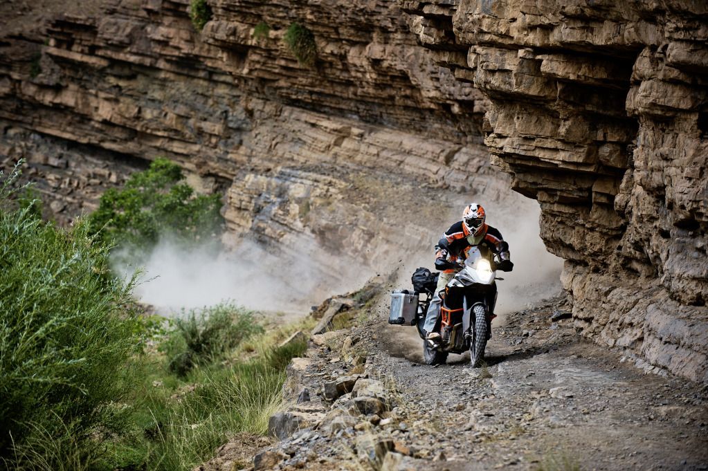 1190Adventure_R_action_07.jpg