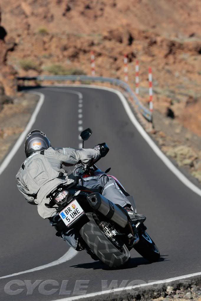 2013-KTM-1190-Adventure_002_zps74747871.jpg