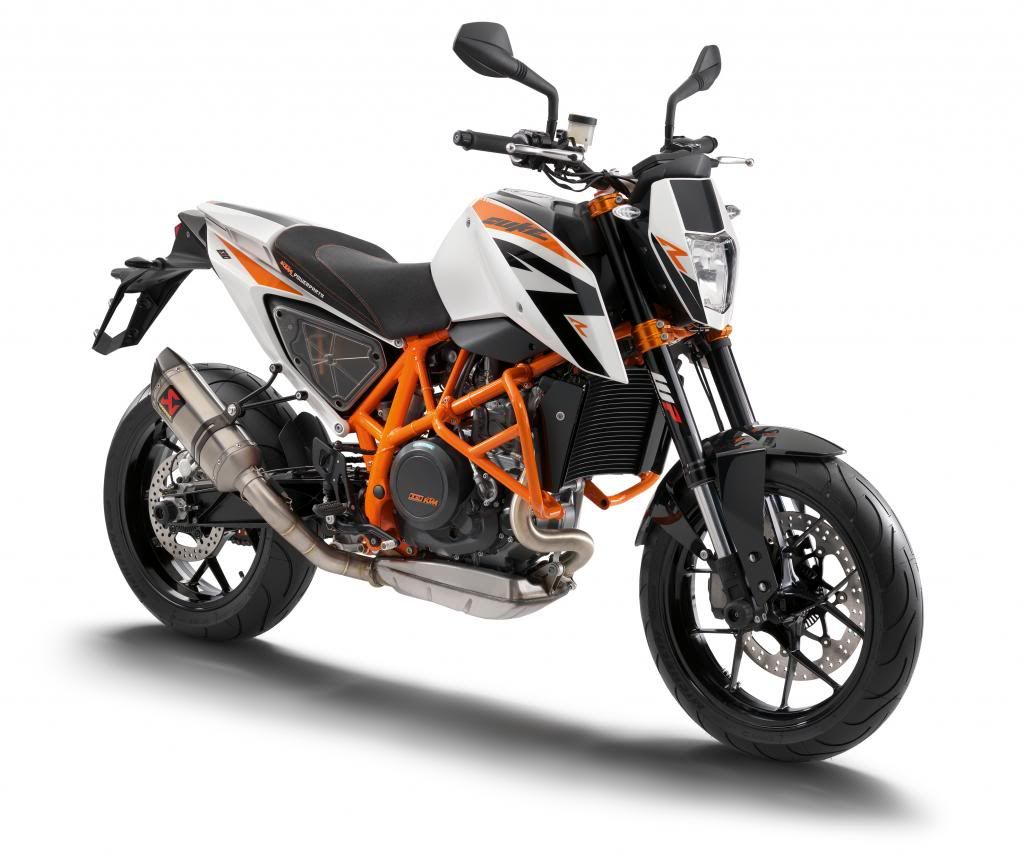 690Duke_R_right_front.jpg